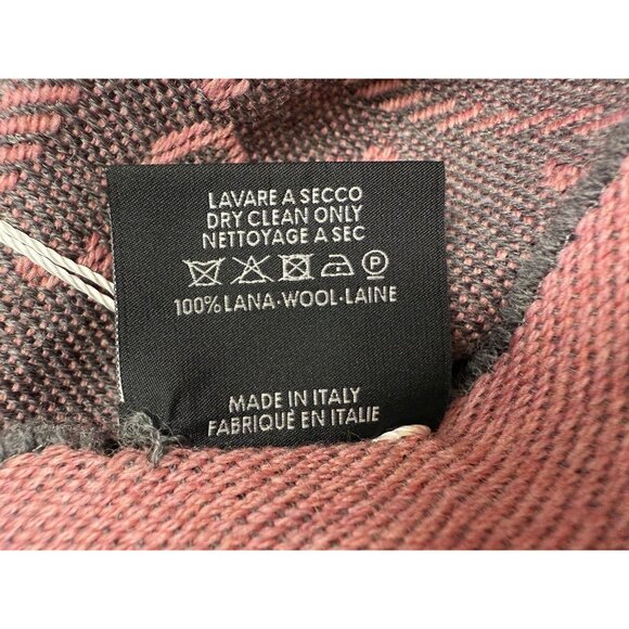 Gucci Pink & Gray Wool GG Monogram Scarf With Fringe Edges - Picture 5 of 6